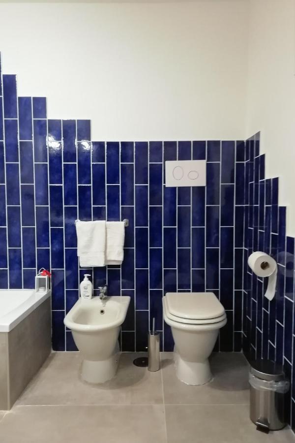 La Casa Del Nespolo, 2 Terrazzi E 2 Bagni In Centro Apartman Nápoly Kültér fotó