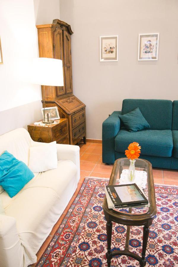 La Casa Del Nespolo, 2 Terrazzi E 2 Bagni In Centro Apartman Nápoly Kültér fotó