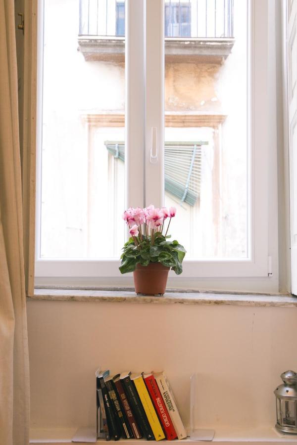 La Casa Del Nespolo, 2 Terrazzi E 2 Bagni In Centro Apartman Nápoly Kültér fotó