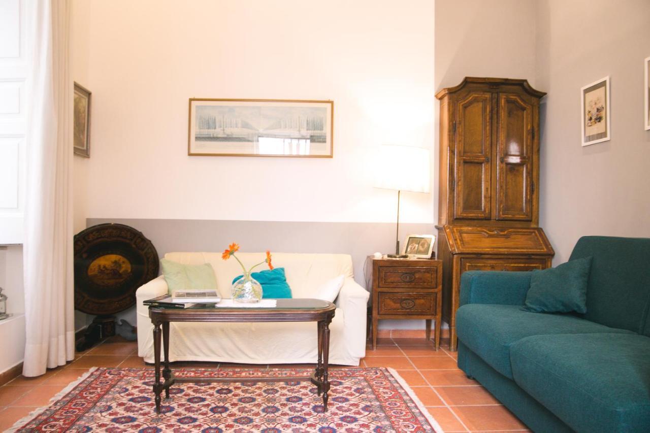 La Casa Del Nespolo, 2 Terrazzi E 2 Bagni In Centro Apartman Nápoly Kültér fotó