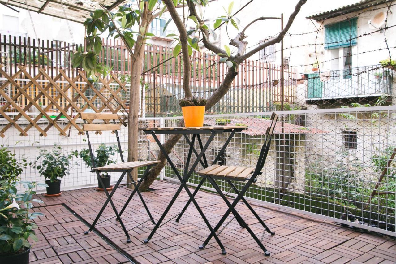 La Casa Del Nespolo, 2 Terrazzi E 2 Bagni In Centro Apartman Nápoly Kültér fotó