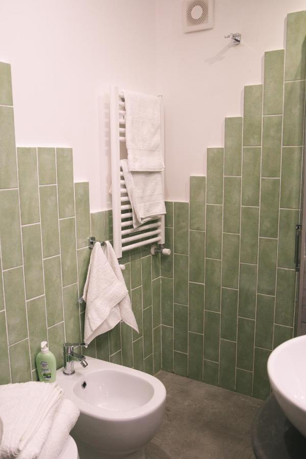 La Casa Del Nespolo, 2 Terrazzi E 2 Bagni In Centro Apartman Nápoly Kültér fotó